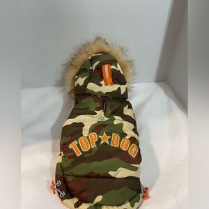 Simply Dog Brown Camo Sweater XSmall Polyester w/ Orange inside‎ Top Dog on back